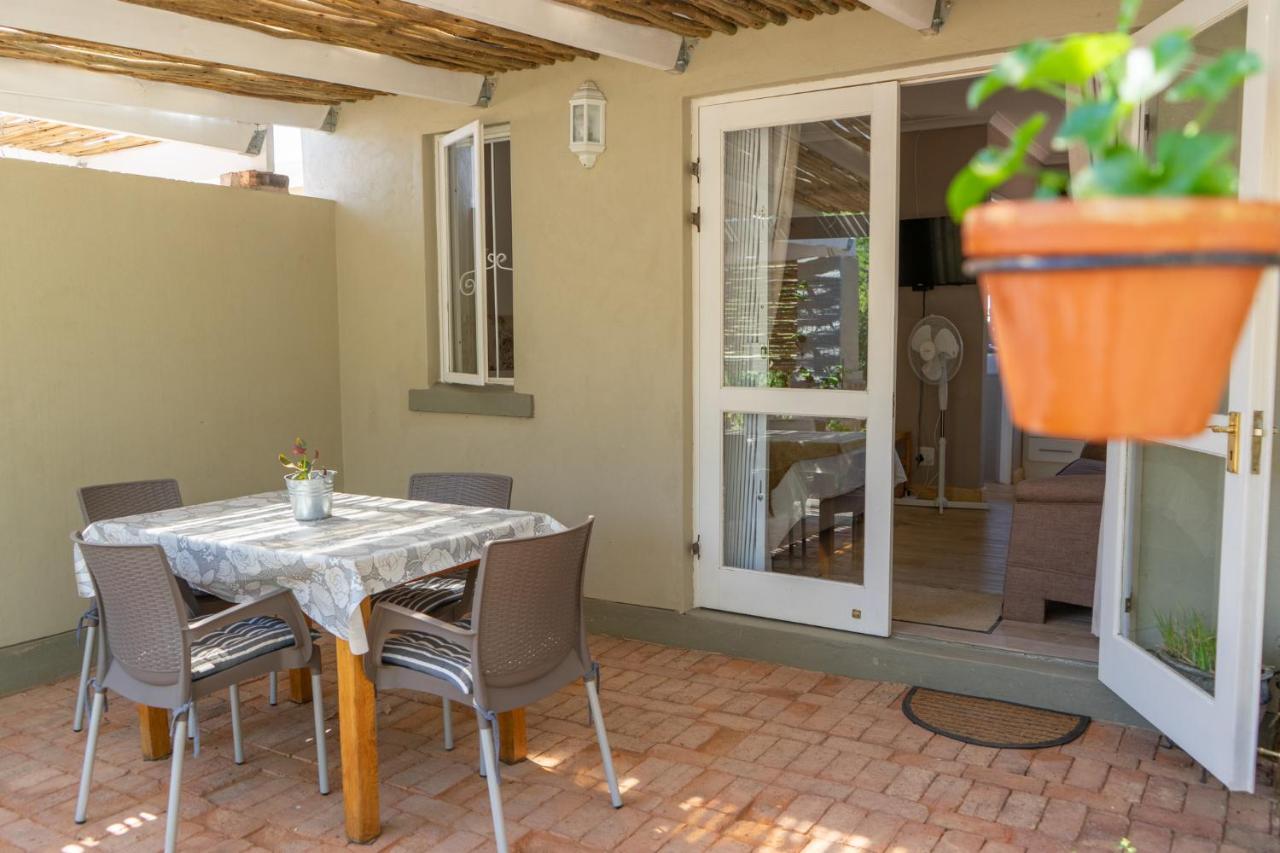 Gasthaus Gasteria Grange Calitzdorp Exterior foto